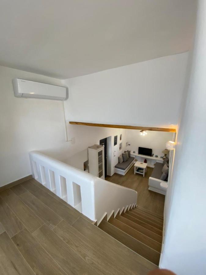 Alamana'S House - Ideal For Couples Ano Mera Exterior photo